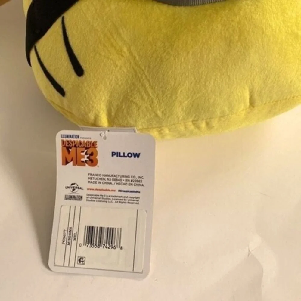 Franco Despicable Me 3 Mel Minion Cuddle Pillow Kids 18in Yellow New Overalls
